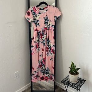Girls floral maxi dress with pockets, size XL (10-11Y)